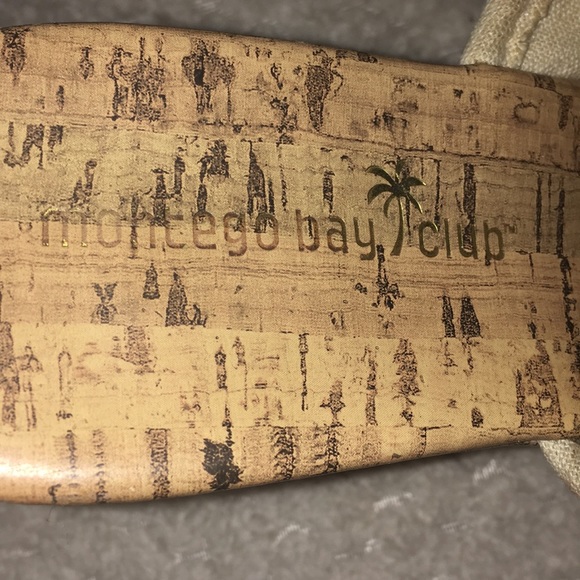 Heels - Picture 3 of 3